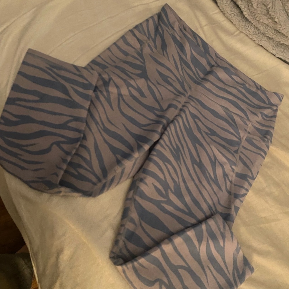 Old Navy purple Zebra Print Pants
